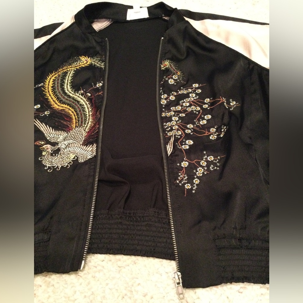 Jolt zip up silky top - Picture 4 of 6